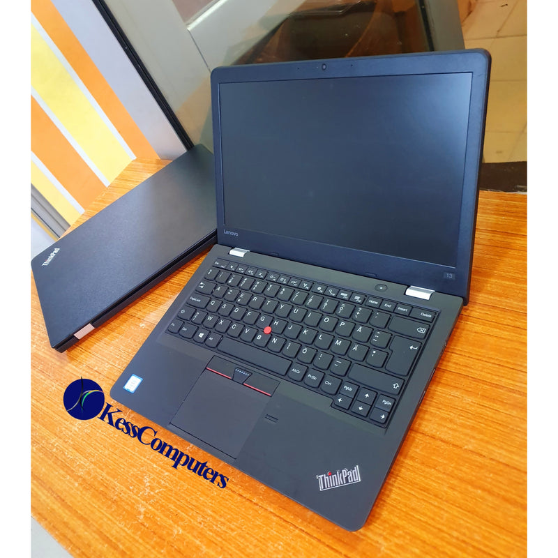 Lenovo ThinkPad 13 Core i3 -7200U, 256 SSD, 8 Go Ram